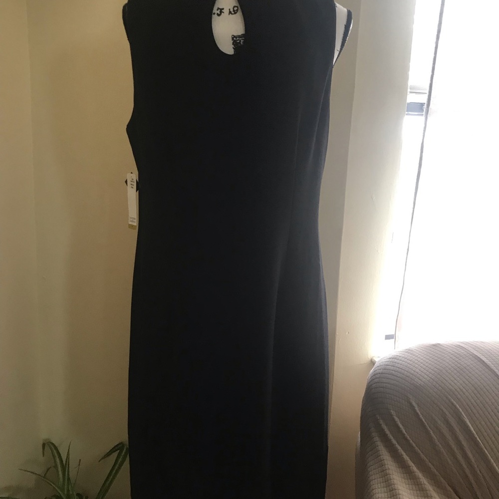 Sandra Darren Crepe Black Dress - Picture 2 of 5